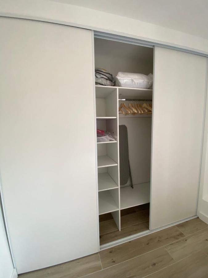 Ajaccio Magnifique T2 Neuf 40M2 Avec Balcon Au Trottel 4 Couchages Wifi Clim Parking Plage A Pieds 100M Luaran gambar